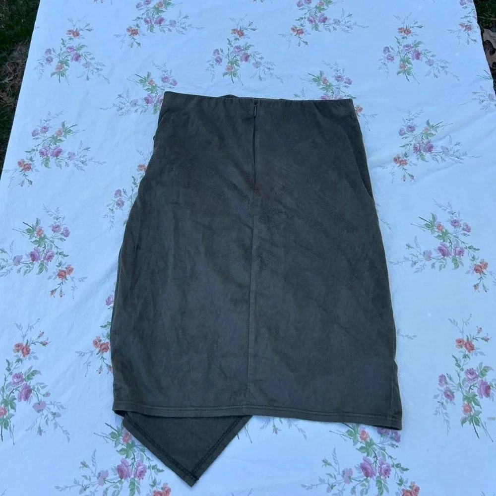 Green velvety fairy skirt by blue blush size‎ small